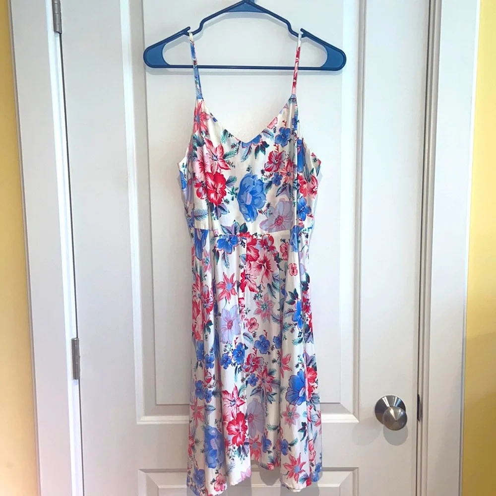 Gap Knee Length V-Neck Blue & Pink & White Floral Dress - Size XS - Picture 1 of 4
